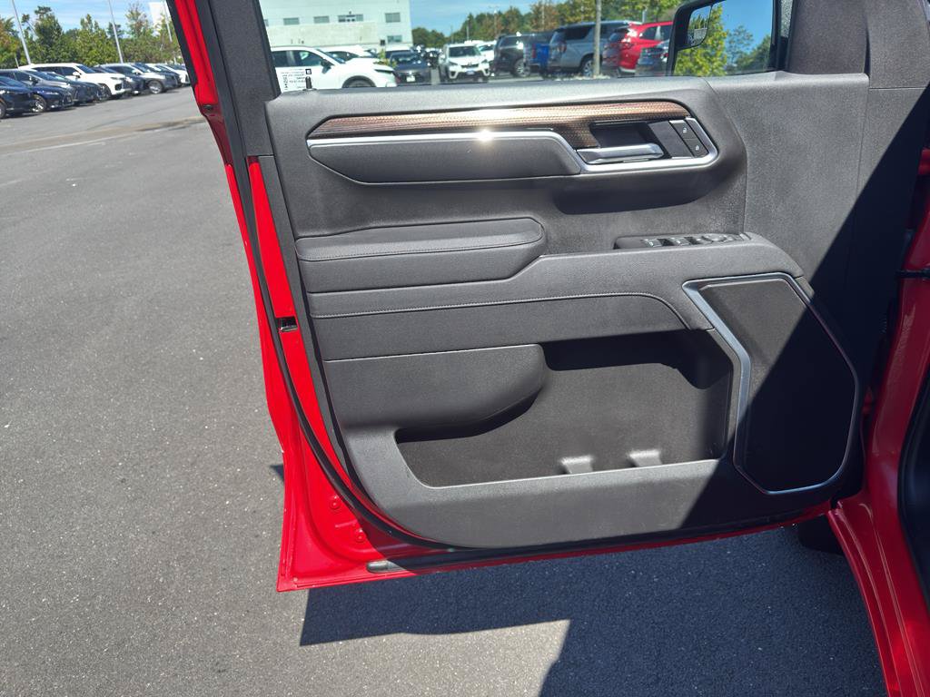 Certified 2025 Chevrolet Silverado 1500 LT AWD/4WD image 20