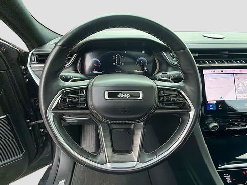 Used 2022 Jeep Grand Cherokee L Overland image 41