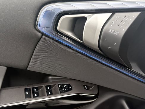 Used 2026 BMW X3 xDrive30 w/ Premium Package image 17