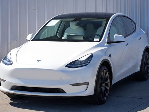 Used 2021 Tesla Model Y Long Range image 49