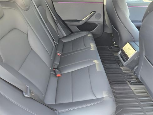 Used 2025 Tesla Model 3 Long Range RWD image 28