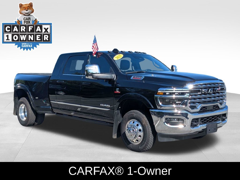 Used 2025 RAM 3500 Limited AWD/4WD image 2