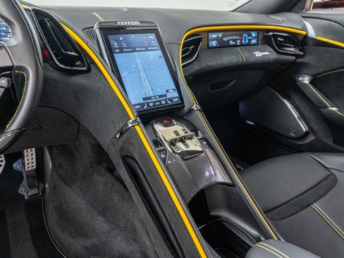 Certified 2022 Ferrari Roma image 5