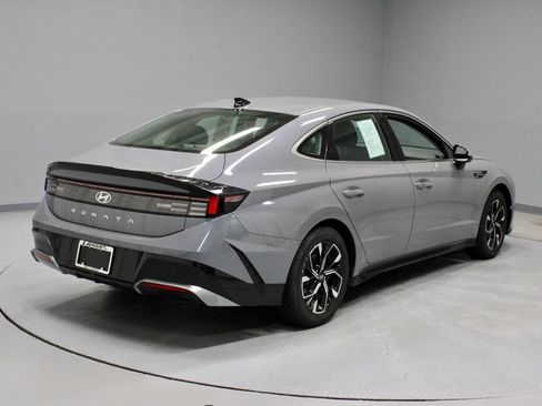 Used 2024 Hyundai Sonata SEL FWD image 11
