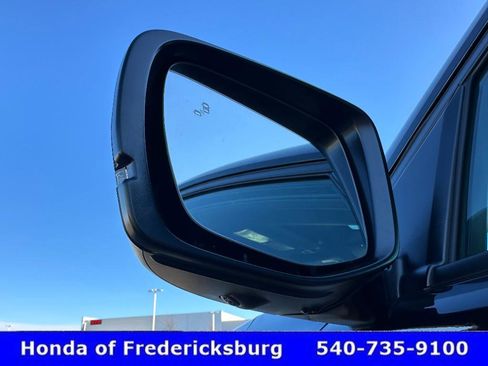 Certified 2025 Honda Pilot TrailSport image 11