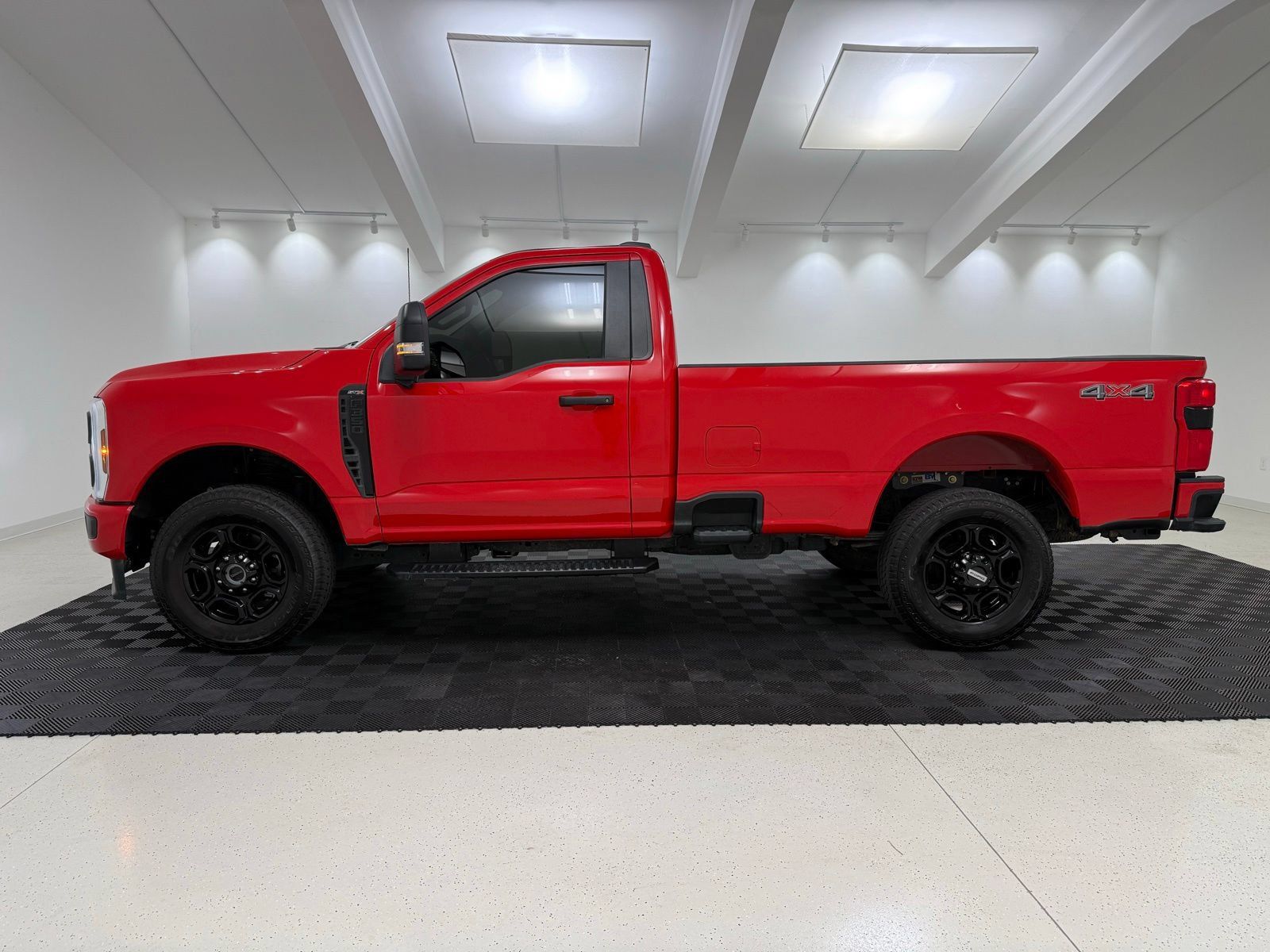 Used 2024 Ford F350 XL w/ STX Appearance Package AWD/4WD image 4