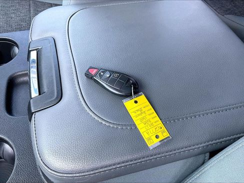 Used 2017 RAM 1500 Big Horn AWD/4WD image 10