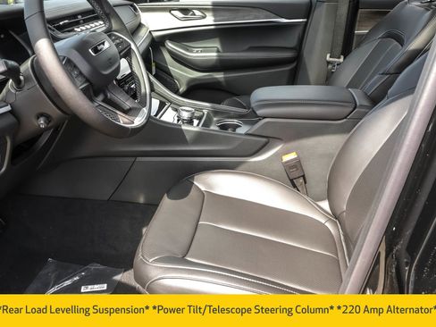 New 2025 Jeep Grand Cherokee Limited w/ Luxury Tech Group II image 5