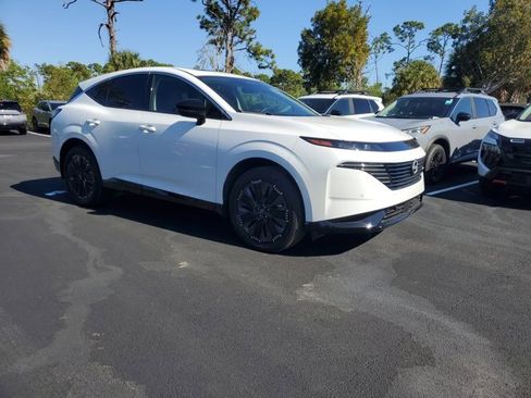 Used 2025 Nissan Murano Platinum w/ Cargo Package image 2