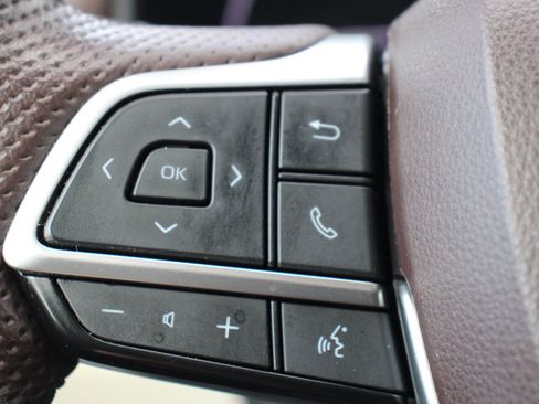 Certified 2023 Toyota Sienna Platinum image 25