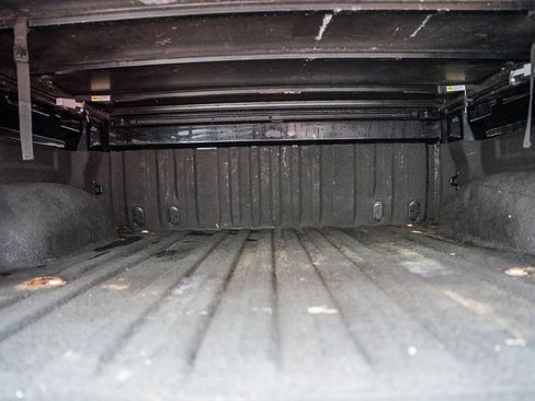 Used 2010 Toyota Tundra 4x4 CrewMax image 14