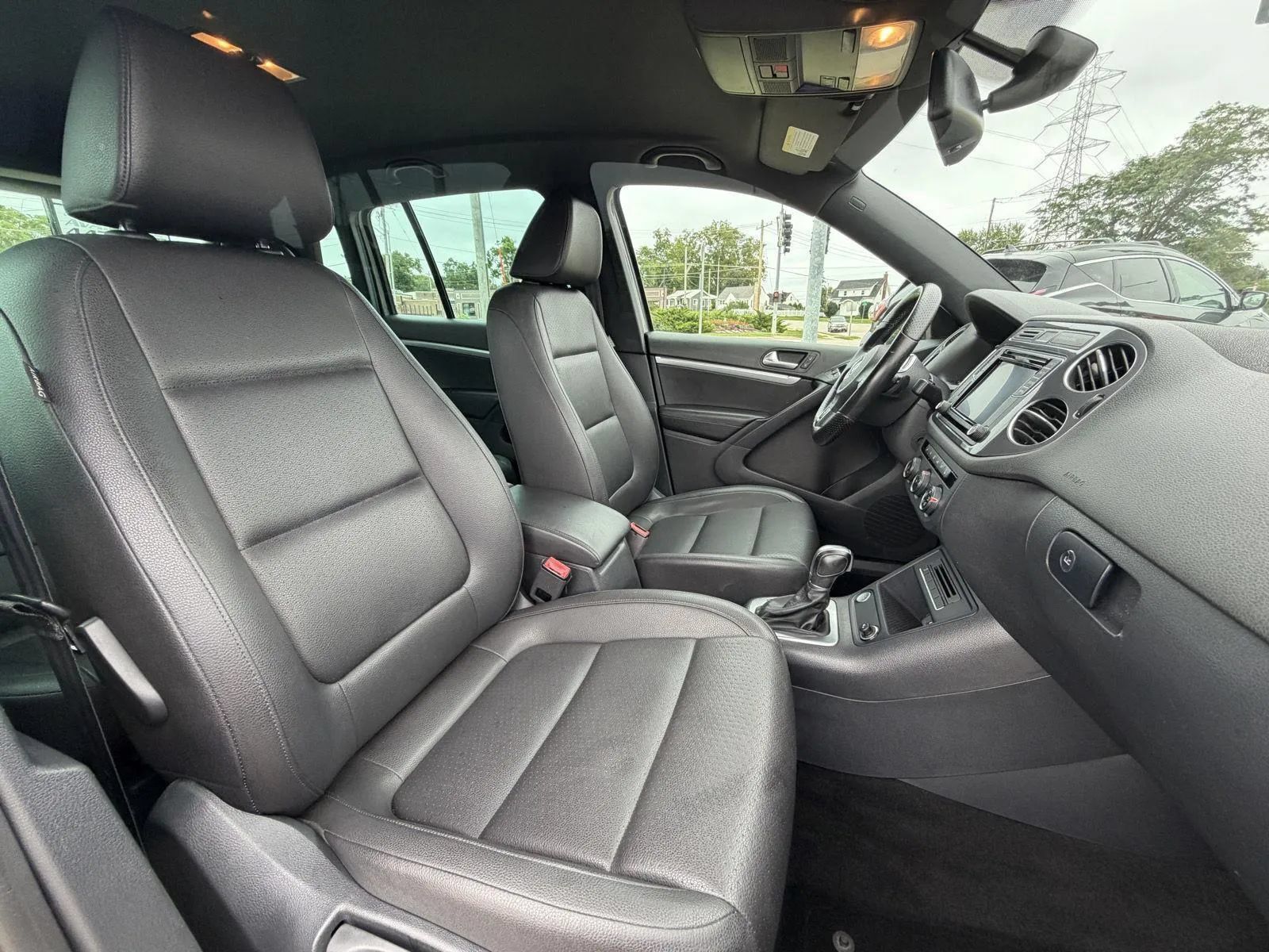 Used 2016 Volkswagen Tiguan R-Line FWD image 15