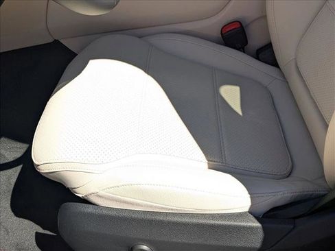 New 2026 Mercedes-Benz GLC 300 4MATIC image 4