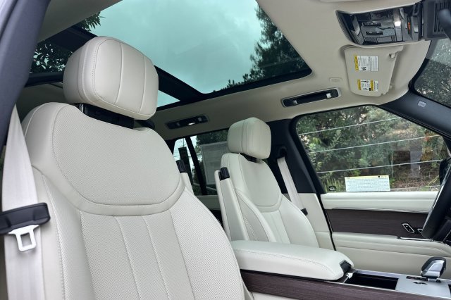 New 2026 Land Rover Range Rover SE AWD/4WD image 15