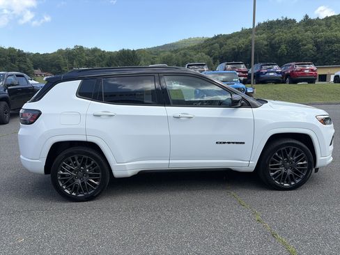 Used 2023 Jeep Compass High Altitude AWD/4WD image 6