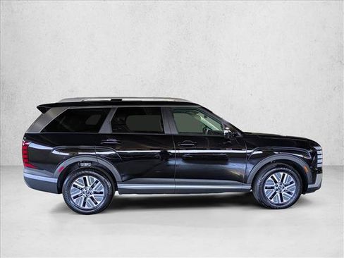 Used 2026 Hyundai Palisade SEL Premium FWD image 4