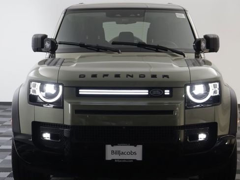 Used 2024 Land Rover Defender 110 X-Dynamic SE AWD/4WD image 23