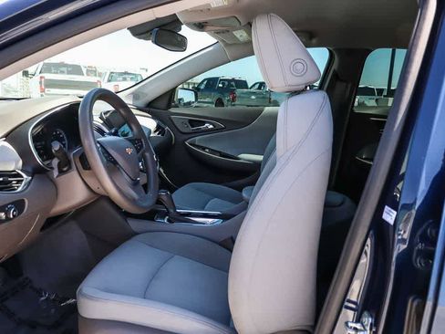 Used 2020 Chevrolet Malibu LT FWD image 18