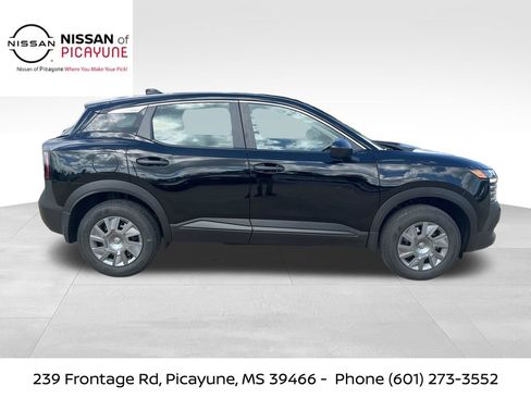 New 2026 Nissan Kicks S w/ Charging Package FWD image 7