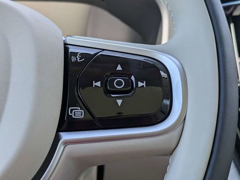 New 2026 Volvo XC60 B5 Ultra w/ Protection Package Premier AWD/4WD image 35