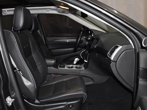 Certified 2020 Jeep Grand Cherokee Summit image 32