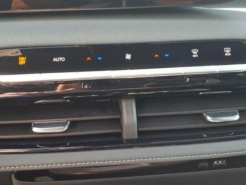 Used 2026 Buick Enclave Preferred FWD image 13