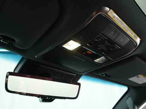 Used 2025 Lexus LX 700h F Sport image 42