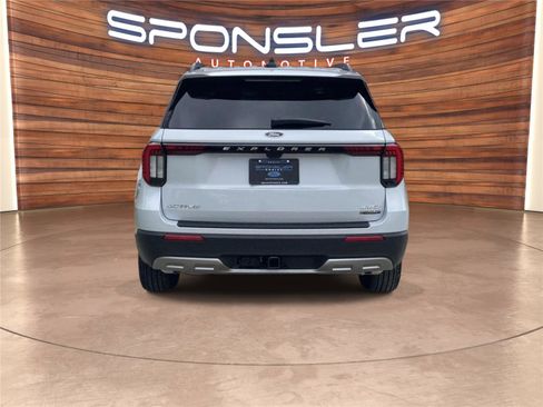 New 2026 Ford Explorer Active w/ Active Comfort Package AWD/4WD image 5