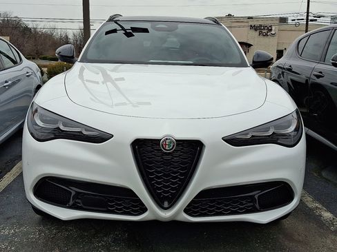 New 2025 Alfa Romeo Stelvio Sprint w/ Veloce Package image 2