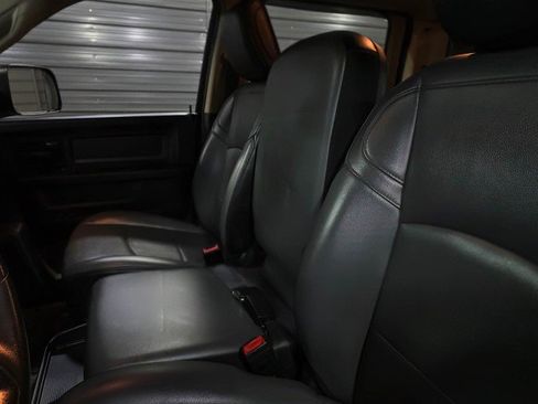 Used 2020 RAM 2500 Tradesman w/ Chrome Appearance Group image 16