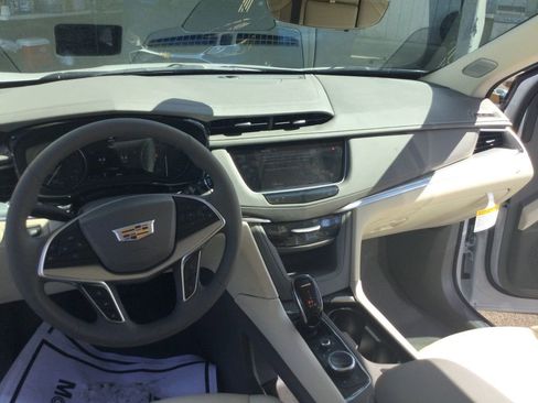 New 2025 Cadillac XT5 Premium Luxury w/ Technology Package image 11