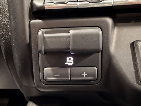 Used 2023 GMC Sierra 3500 Denali image 50