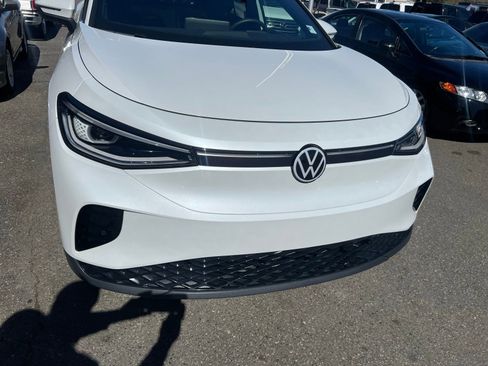 Used 2023 Volkswagen ID.4 S image 8