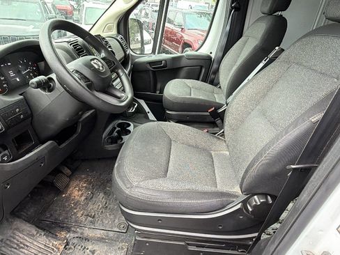 Used 2023 RAM ProMaster 2500 FWD image 16