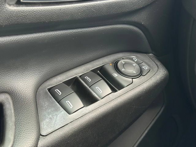 Used 2020 Chevrolet Equinox LT w/ Driver Convenience Package AWD/4WD image 34