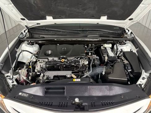 Used 2022 Toyota Camry SE image 26