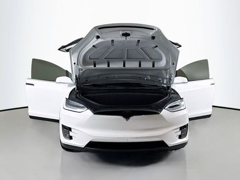 Used 2020 Tesla Model X Long Range AWD/4WD image 25