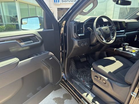 New 2026 Chevrolet Silverado 1500 RST AWD/4WD image 8