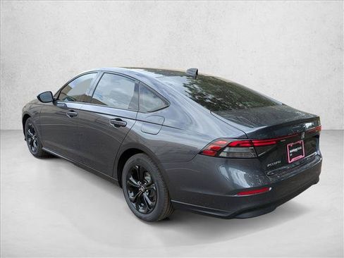Used 2025 Honda Accord SE image 7