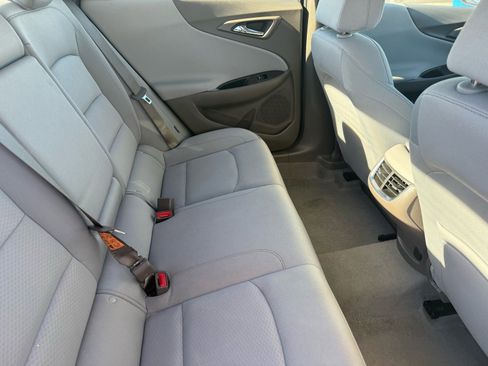Used 2025 Chevrolet Malibu LT image 30