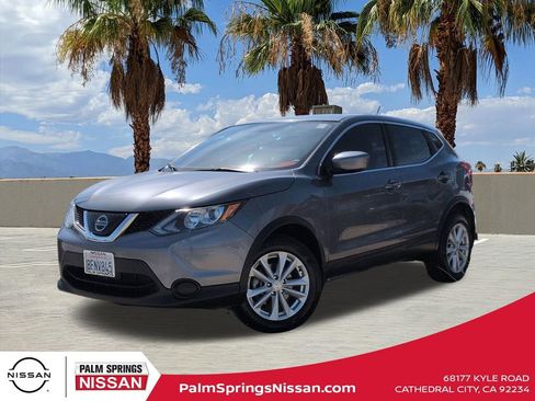 Used 2018 Nissan Rogue Sport S w/ S Appearance Package image 1
