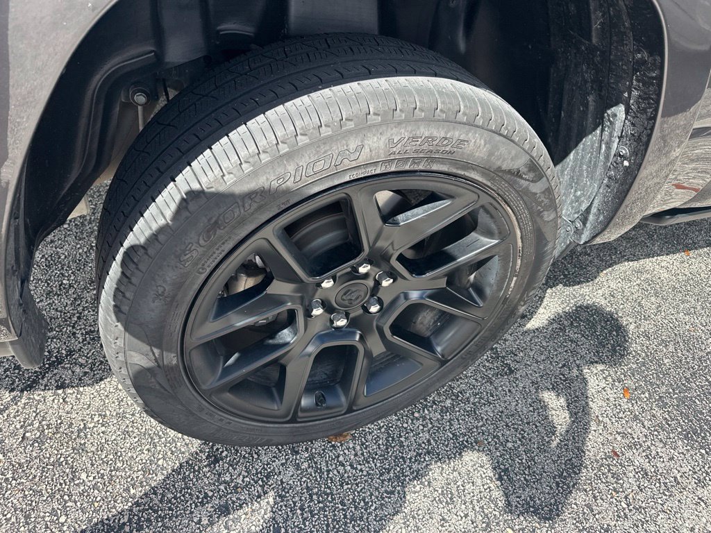 Used 2025 RAM 1500 Laramie w/ Night Edition AWD/4WD image 14