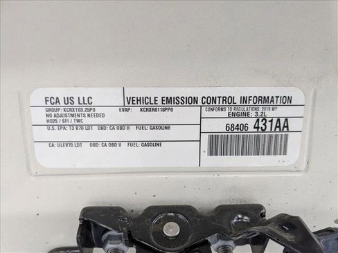 Used 2019 Jeep Cherokee High Altitude image 25