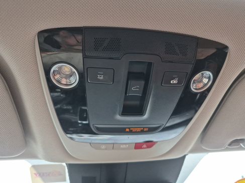 Used 2023 Kia Sorento SX Prestige image 40