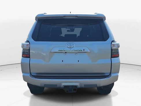 Used 2024 Toyota 4Runner SR5 AWD/4WD image 7