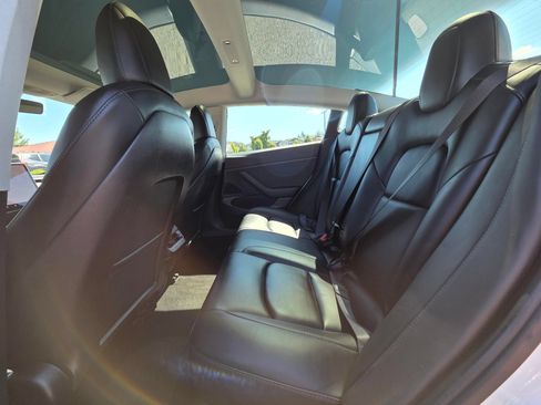 Used 2021 Tesla Model 3 Standard Range Plus RWD image 24