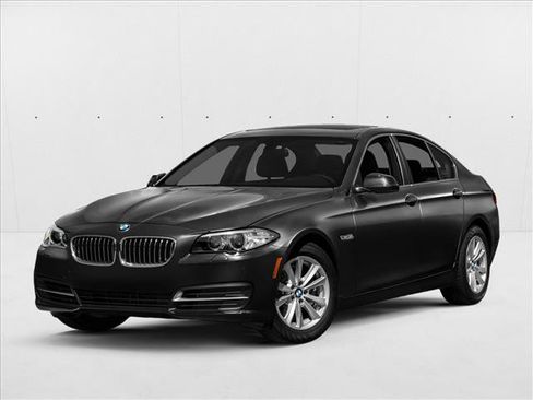 Used 2016 BMW 528i Sedan RWD image 1