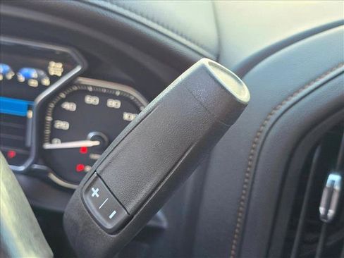 Used 2021 GMC Sierra 2500 AT4 w/ AT4 Premium Plus Package AWD/4WD image 14