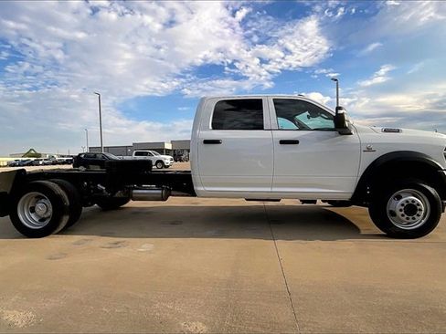 New 2026 RAM 5500 Tradesman w/ Chrome Appearance Group image 15
