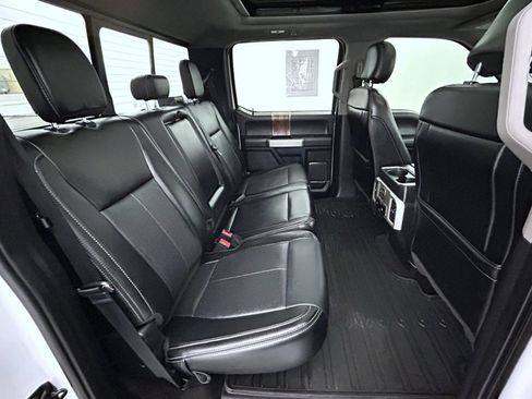 Used 2020 Ford F150 Lariat w/ Equipment Group 502A Luxury AWD/4WD image 18